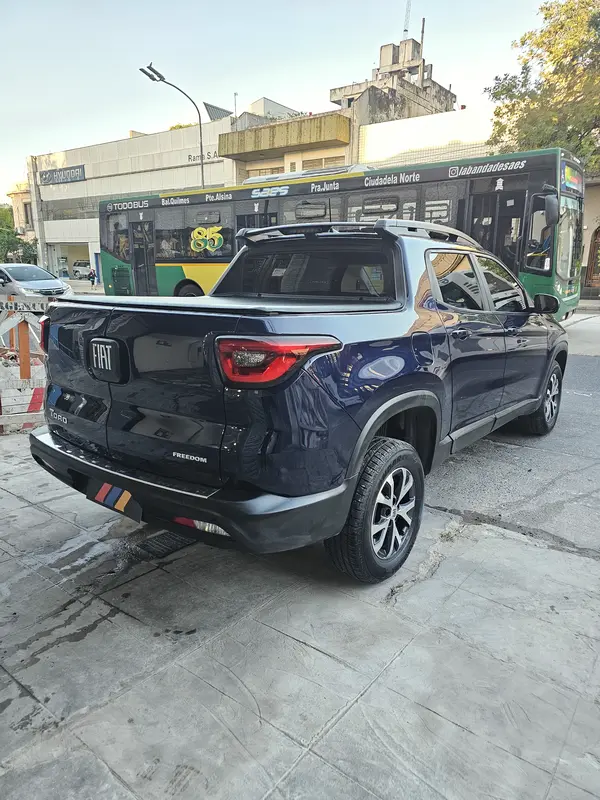 Mira esta publicación de Fiat Toro 2021 en Motordil