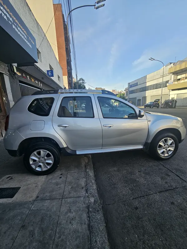 Mira esta publicación de Renault Duster 2017 en Motordil
