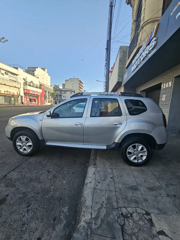 Mira esta publicación de Renault Duster 2017 en Motordil