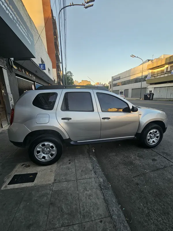 Mira esta publicación de Renault Duster 2015 en Motordil