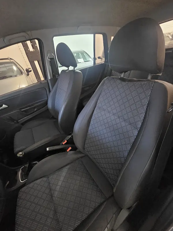 Mira esta publicación de Volkswagen Suran 2012 en Motordil