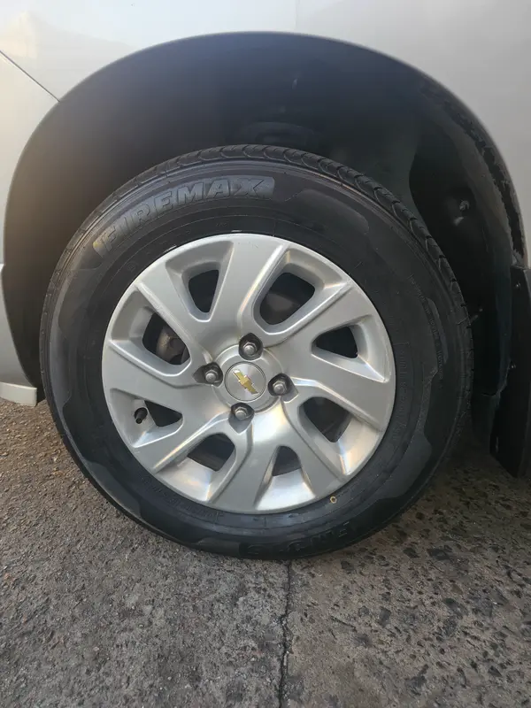 Mira esta publicación de Chevrolet Spin 2015 en Motordil