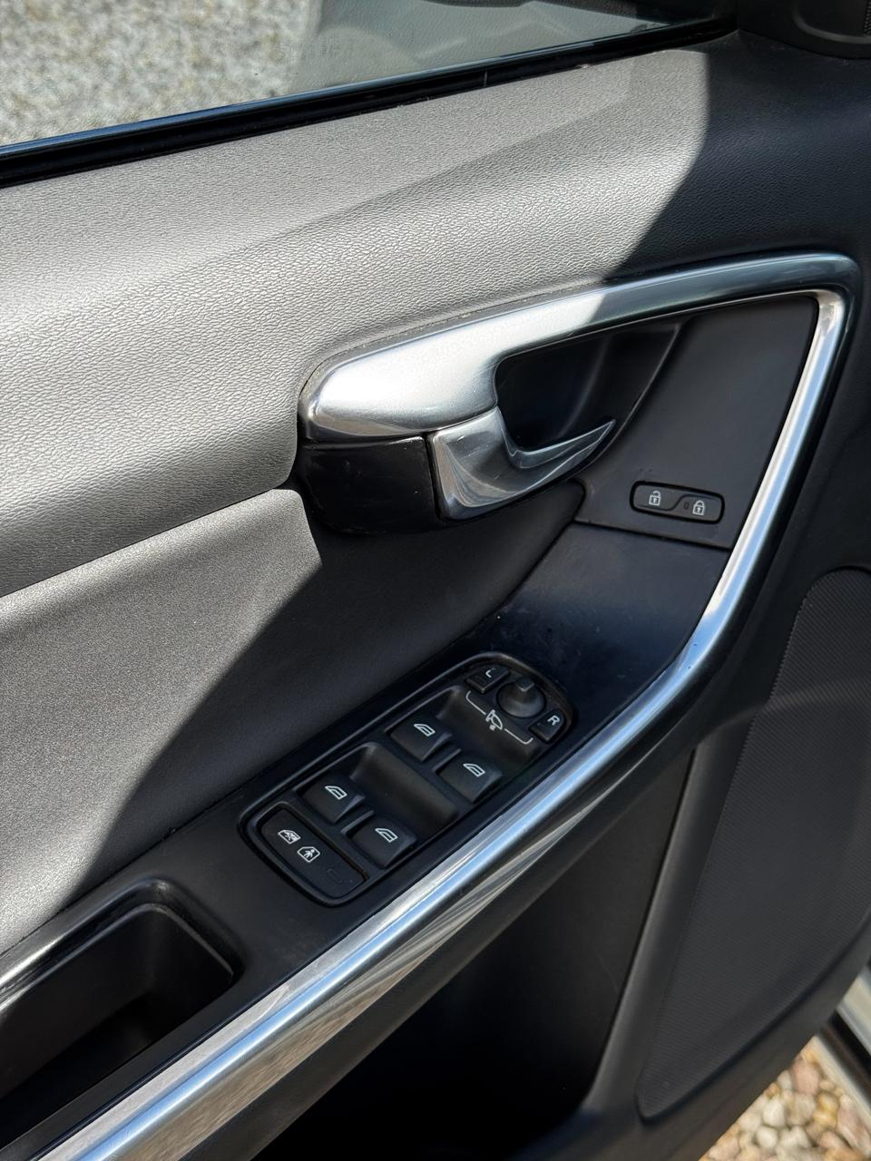 Mira esta publicación de Volvo S 60 2012 en Motordil