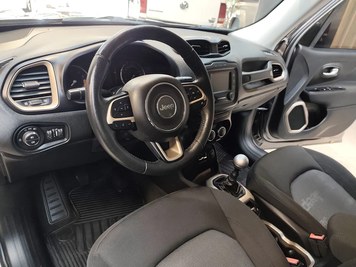 Mirá esta publicación de Jeep Renegade