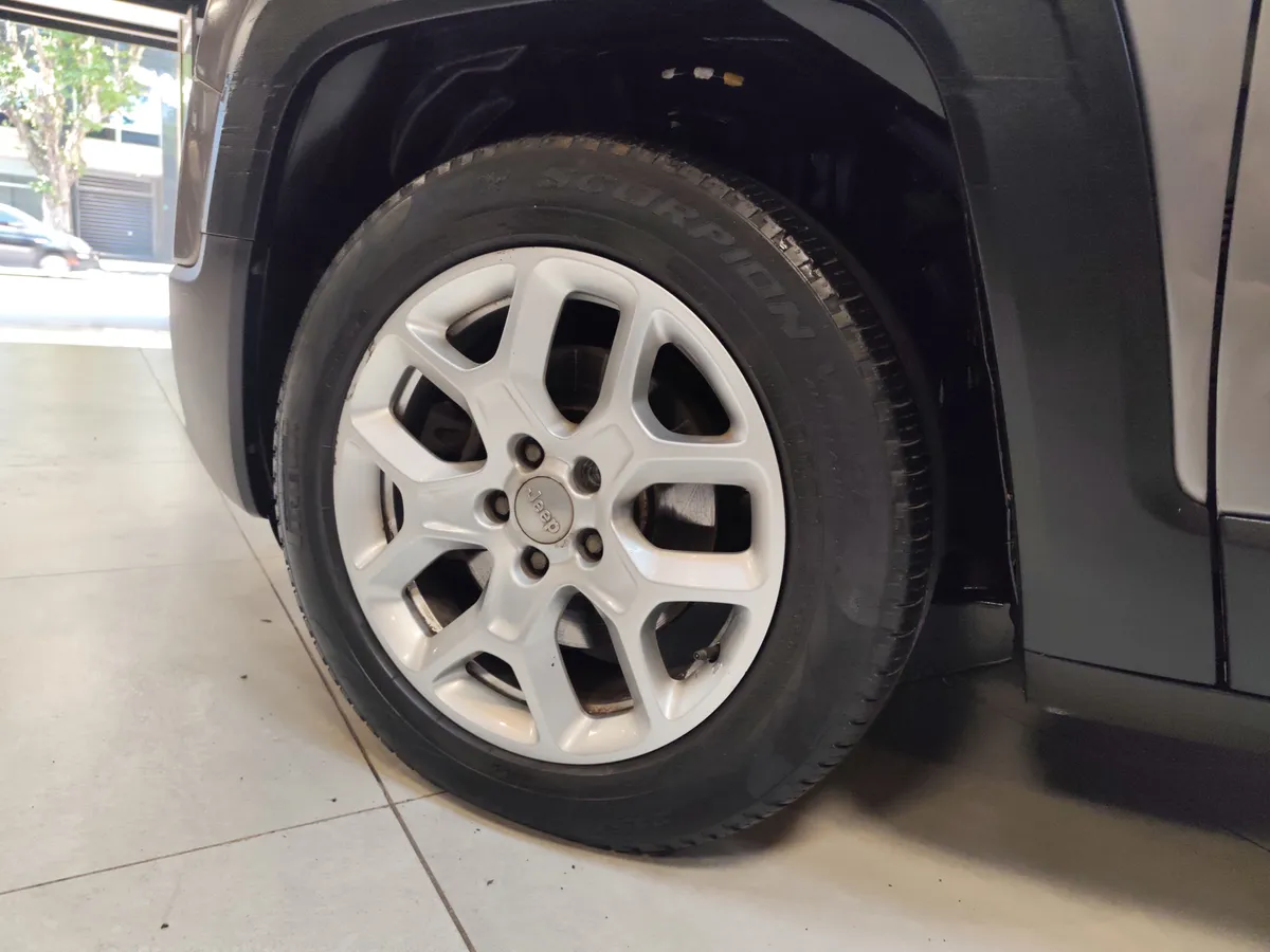 Mirá esta publicación de Jeep Renegade