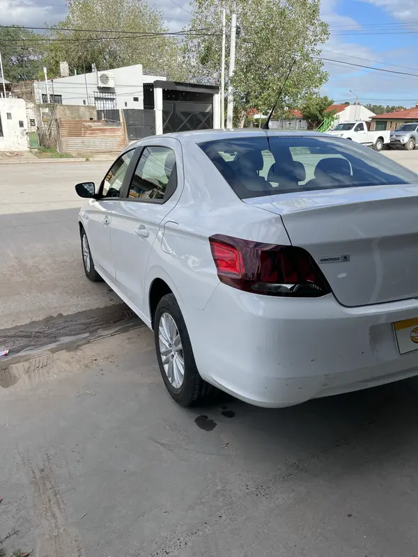 Mirá esta publicación de Peugeot 301