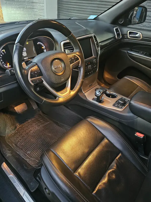 Mirá esta publicación de Jeep Grand Cherokee