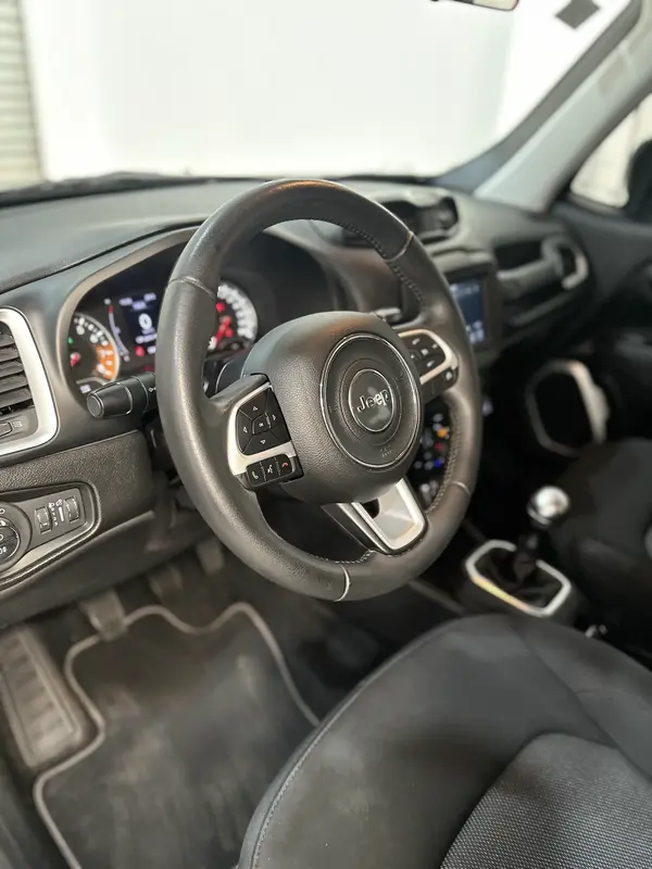 Mirá esta publicación de Jeep Renegade