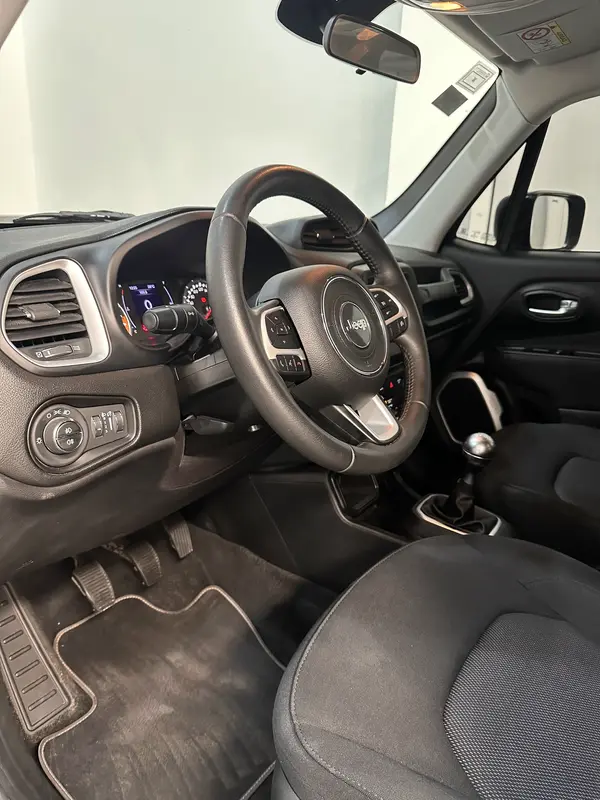 Mirá esta publicación de Jeep Renegade