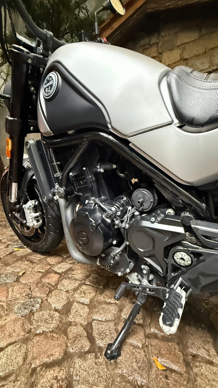 Mirá esta publicación de Benelli Leoncino 500