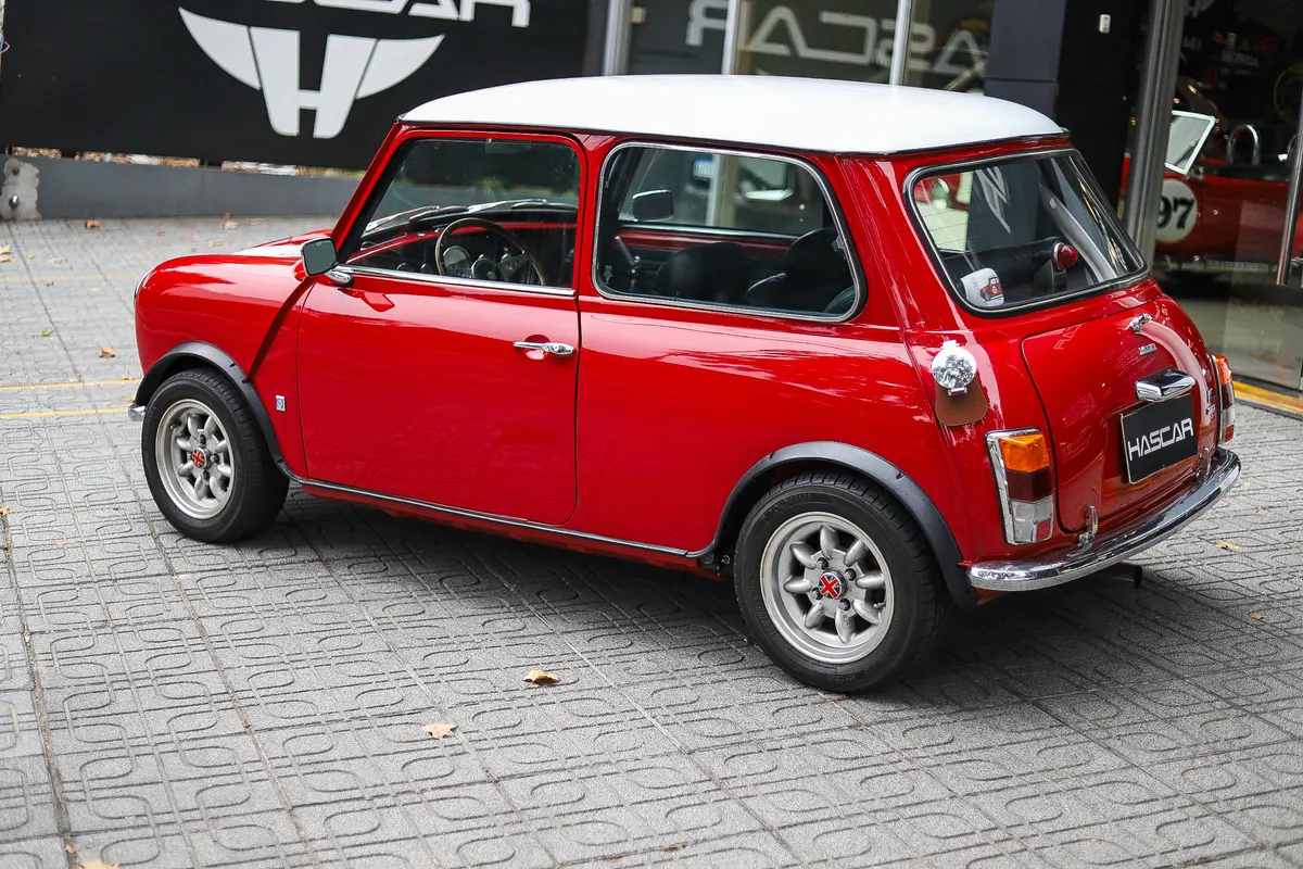 1981 Mini Cooper - 55,000 USD - 3,900 Kms | Motordil